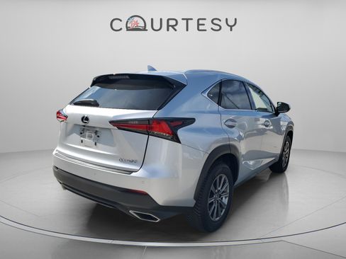 Used 2018 Lexus NX 300 FWD image 3