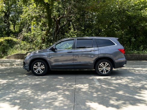 Used 2017 Honda Pilot EX-L image 6