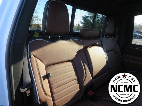 Used 2024 GMC Sierra 3500 Denali Ultimate image 70