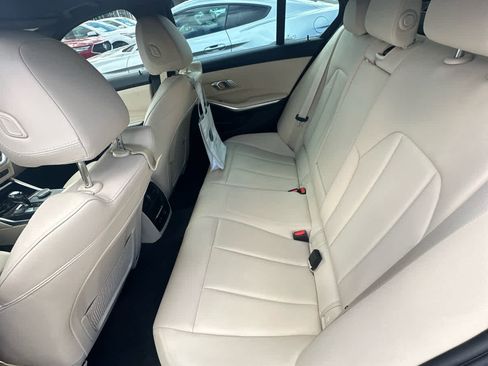 Used 2019 BMW 330i Sedan w/ Convenience Package image 6