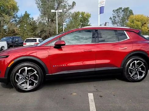 New 2026 Chevrolet Equinox EV LT image 5