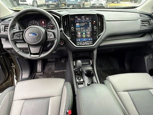 Used 2025 Subaru Ascent Onyx Edition image 18