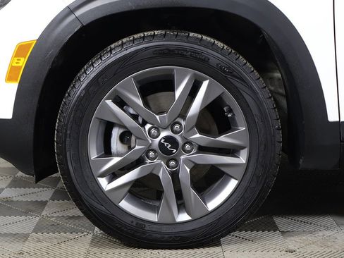 Used 2023 Kia Seltos S w/ Navigation Package image 21