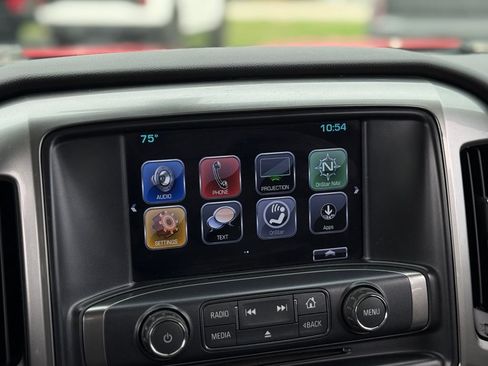 Used 2018 Chevrolet Silverado 1500 LT AWD/4WD image 18