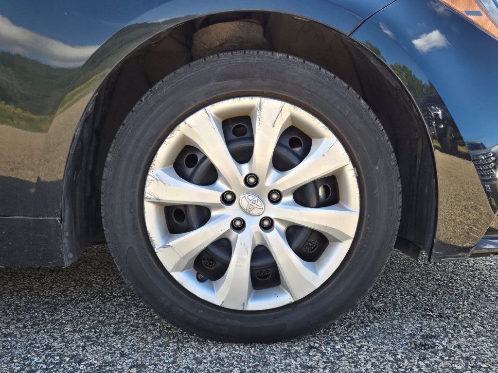 Used 2023 Toyota Corolla LE FWD image 10