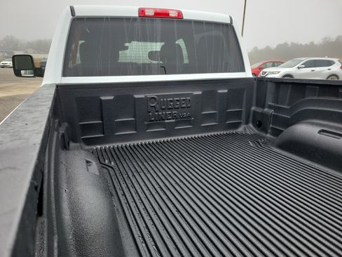 Used 2024 RAM 2500 Big Horn w/ Off Road Package image 11