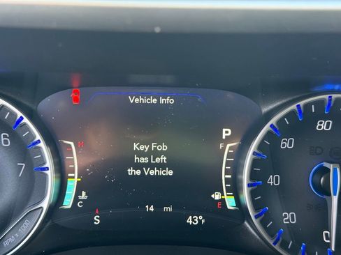 New 2026 Chrysler Pacifica Select w/ S Appearance Package image 16