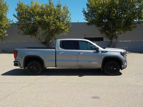 Used 2025 GMC Sierra 1500 Elevation w/ Preferred Package AWD/4WD image 3