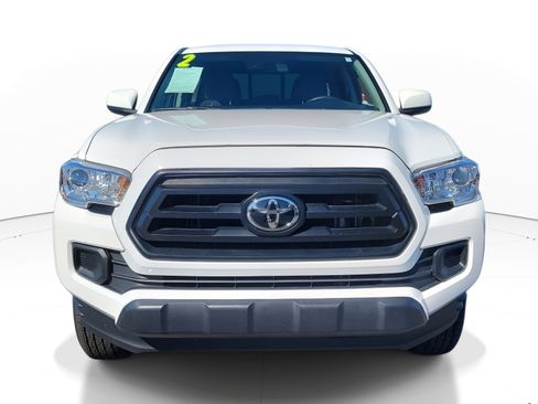 Used 2022 Toyota Tacoma SR image 2