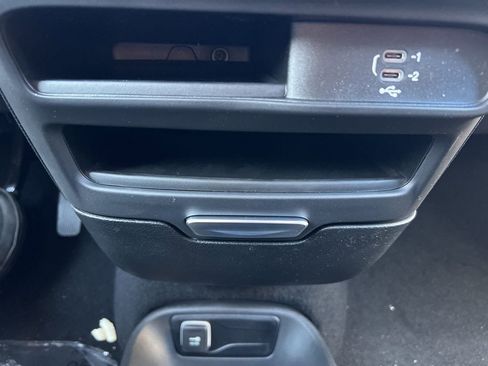 New 2026 Chrysler Pacifica Select image 30