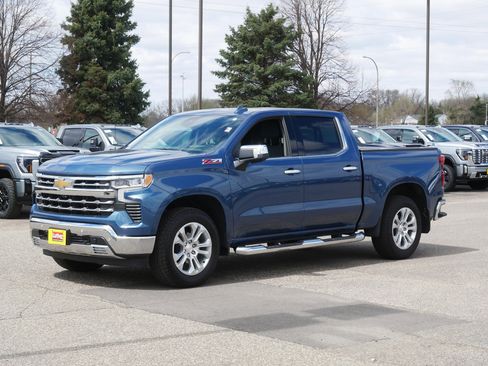 Used 2024 Chevrolet Silverado 1500 LTZ image 3