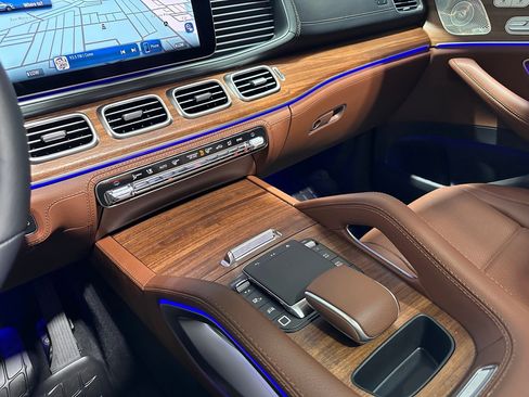 New 2025 Mercedes-Benz GLE 450 4MATIC image 12