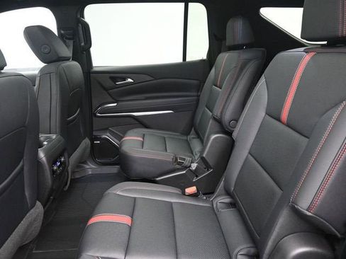 New 2026 Chevrolet Traverse RS w/ LPO, Floor Liner Package FWD image 18