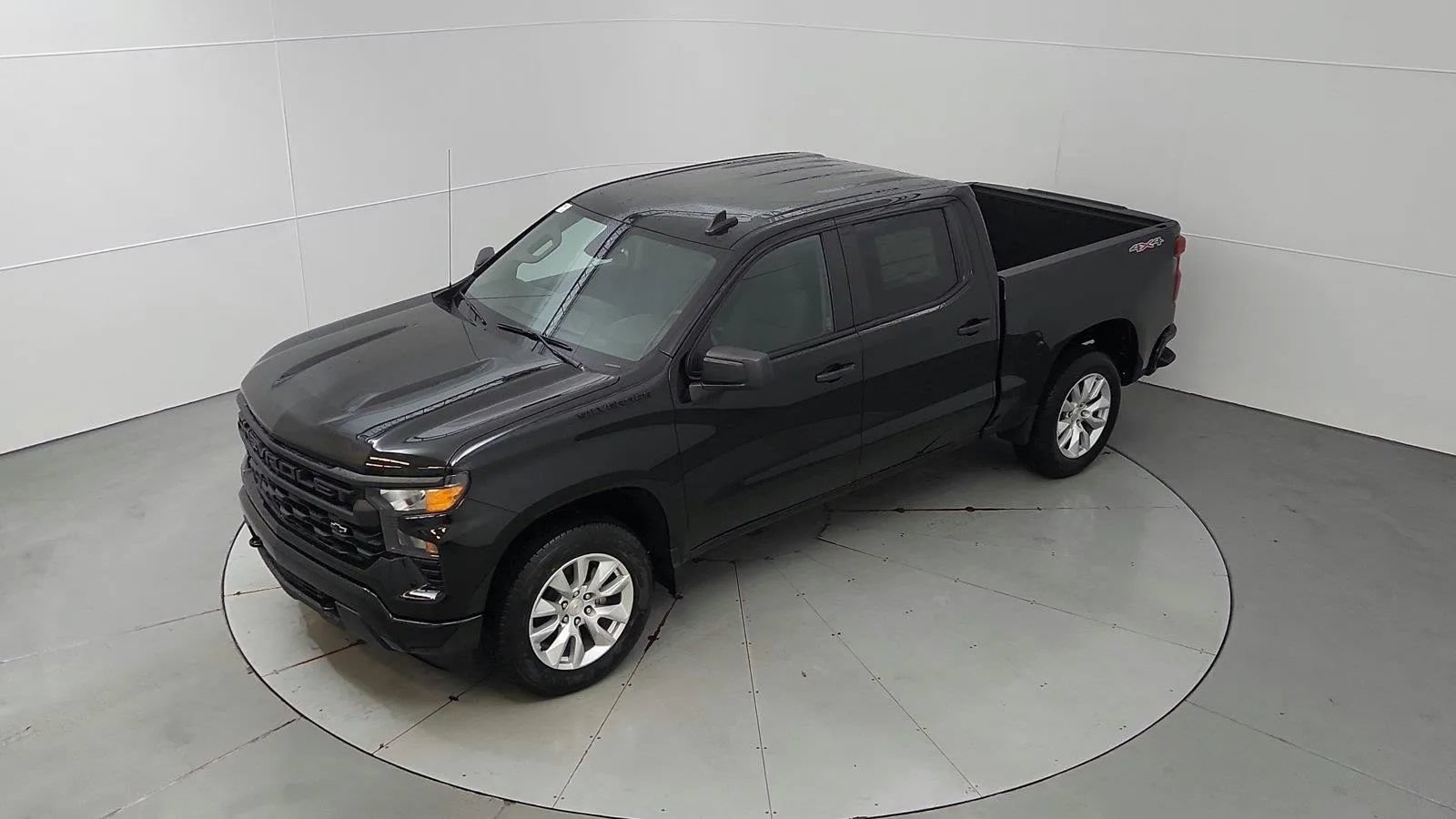 Used 2023 Chevrolet Silverado 1500 Custom w/ LPO, Dark Essentials Package AWD/4WD image 18