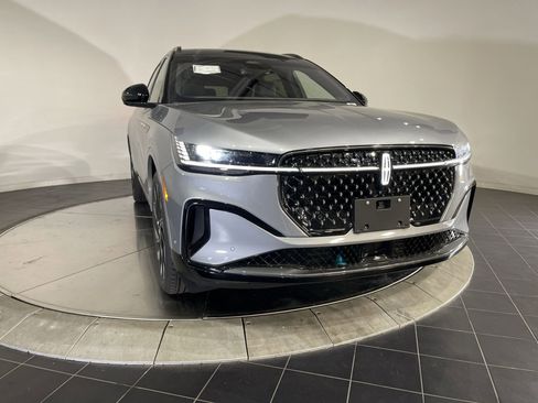 New 2024 Lincoln Nautilus Reserve w/ Equipment Group 202A image 11