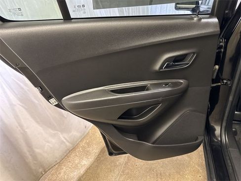 Certified 2020 Chevrolet Trax LT w/ Driver Confidence Package image 22