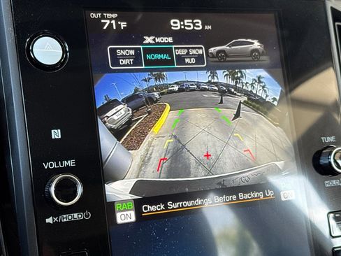 Certified 2025 Subaru Crosstrek 2.5i Limited w/ Crosstrek Mirror Package image 22