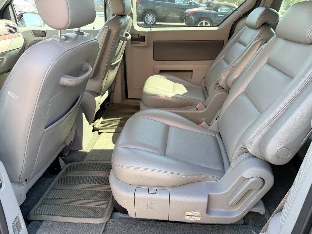 Used 2004 Ford Freestar SEL FWD image 7