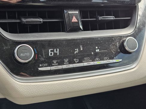 Certified 2023 Toyota Corolla LE image 13