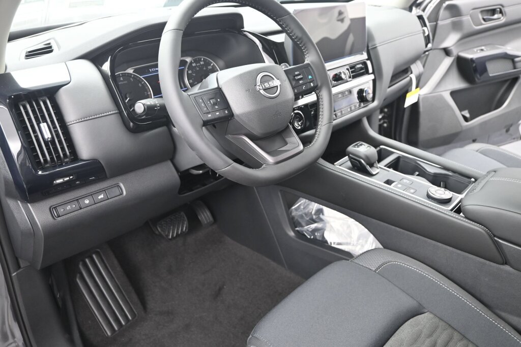 New 2026 Nissan Pathfinder SV w/ Cargo Package AWD/4WD image 14