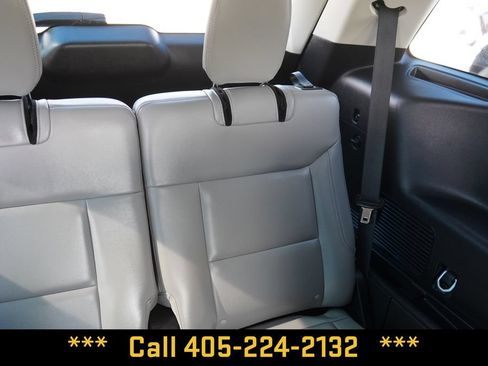 Used 2025 Ford Explorer Active w/ Active Comfort Package RWD image 23