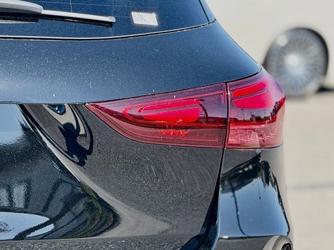 Used 2026 Mercedes-Benz GLA 250 image 12