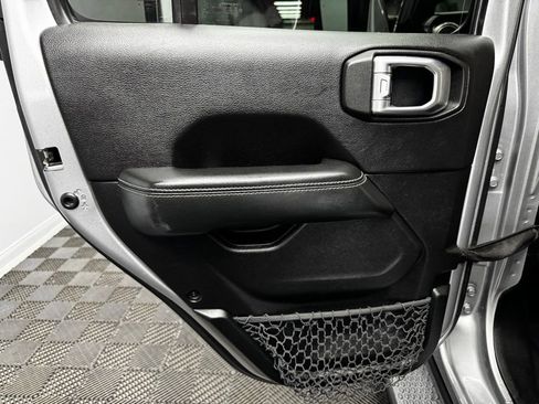 Used 2019 Jeep Wrangler Unlimited Sahara w/ Safety Group image 46