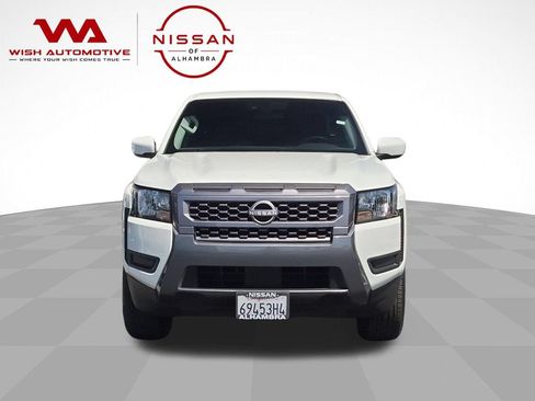 Certified 2025 Nissan Frontier SV RWD image 2