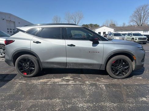 Used 2024 Chevrolet Blazer LT w/ Redline Edition AWD/4WD image 2