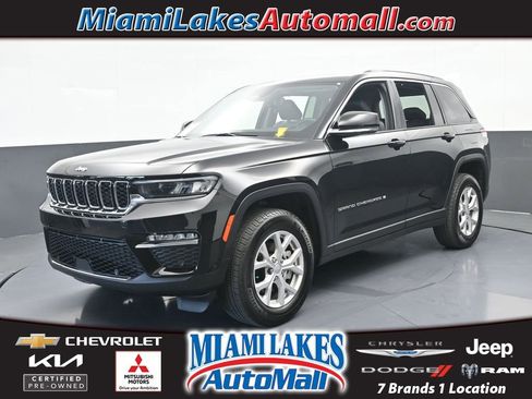 Used 2024 Jeep Grand Cherokee Limited w/ Luxury Tech Group II image 1