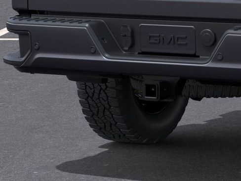 New 2025 GMC Sierra 2500 Denali w/ Denali Reserve Package image 16
