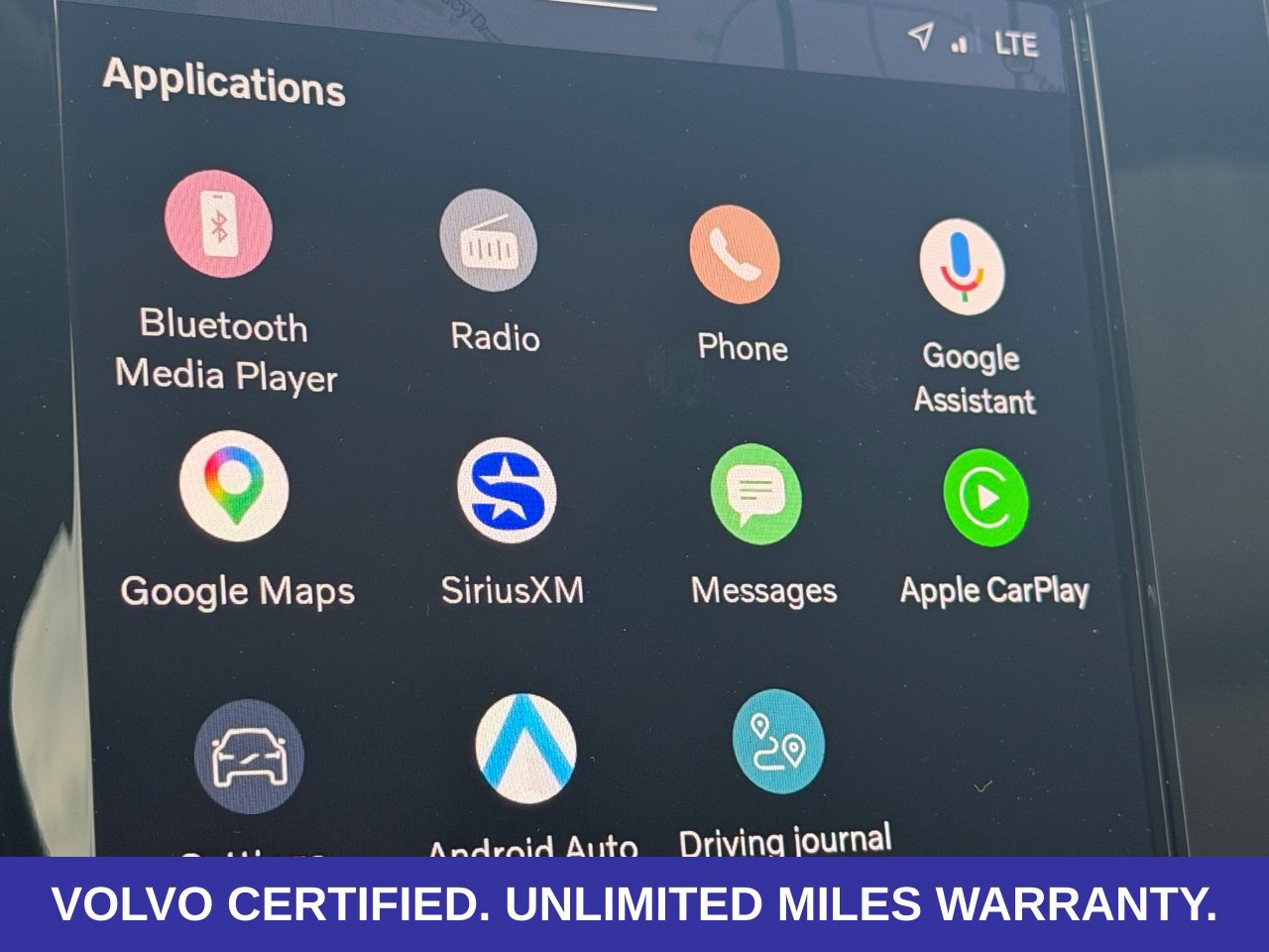 Certified 2026 Volvo XC40 B5 Plus AWD/4WD image 26