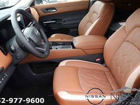 New 2026 Nissan Pathfinder Platinum w/ Cargo Package FWD image 12