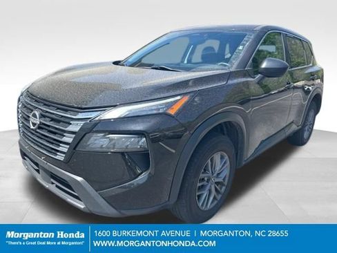 Used 2024 Nissan Rogue S AWD/4WD image 3