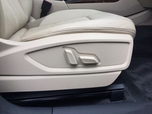 Used 2018 Audi Q5 2.0T Premium Plus w/ Premium Plus Package image 15