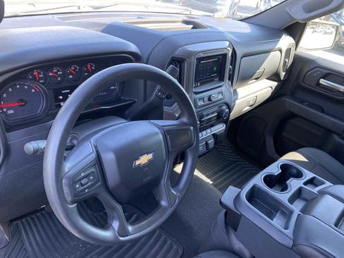 Used 2019 Chevrolet Silverado 1500 Custom w/ Custom Convenience Package image 12