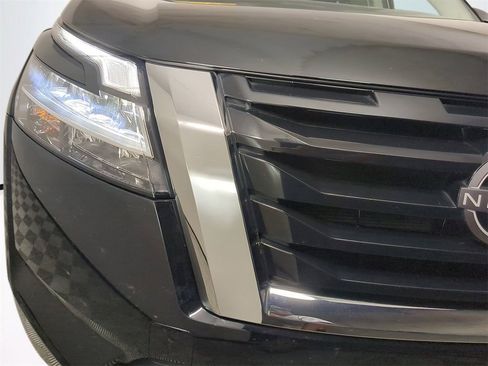 Used 2022 Nissan Pathfinder SV image 10