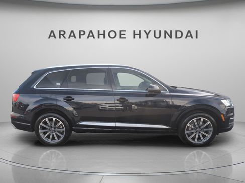 Used 2017 Audi Q7 3.0T Prestige image 6