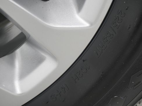 Used 2020 Ford Escape SE FWD image 27