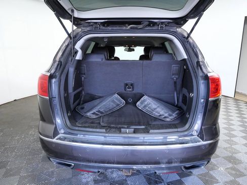 Used 2017 Buick Enclave Leather w/ Trailering Package FWD image 9