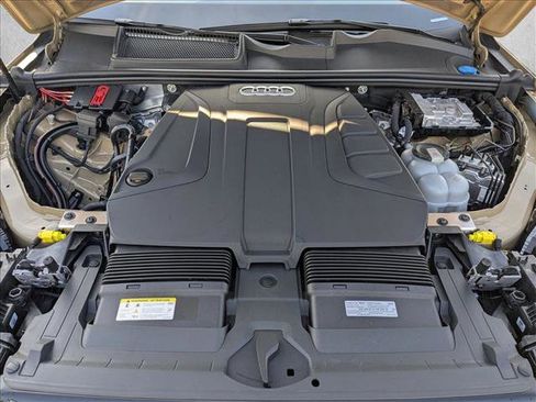 Used 2025 Audi Q7 2.0T Premium Plus w/ Premium Plus Package image 21