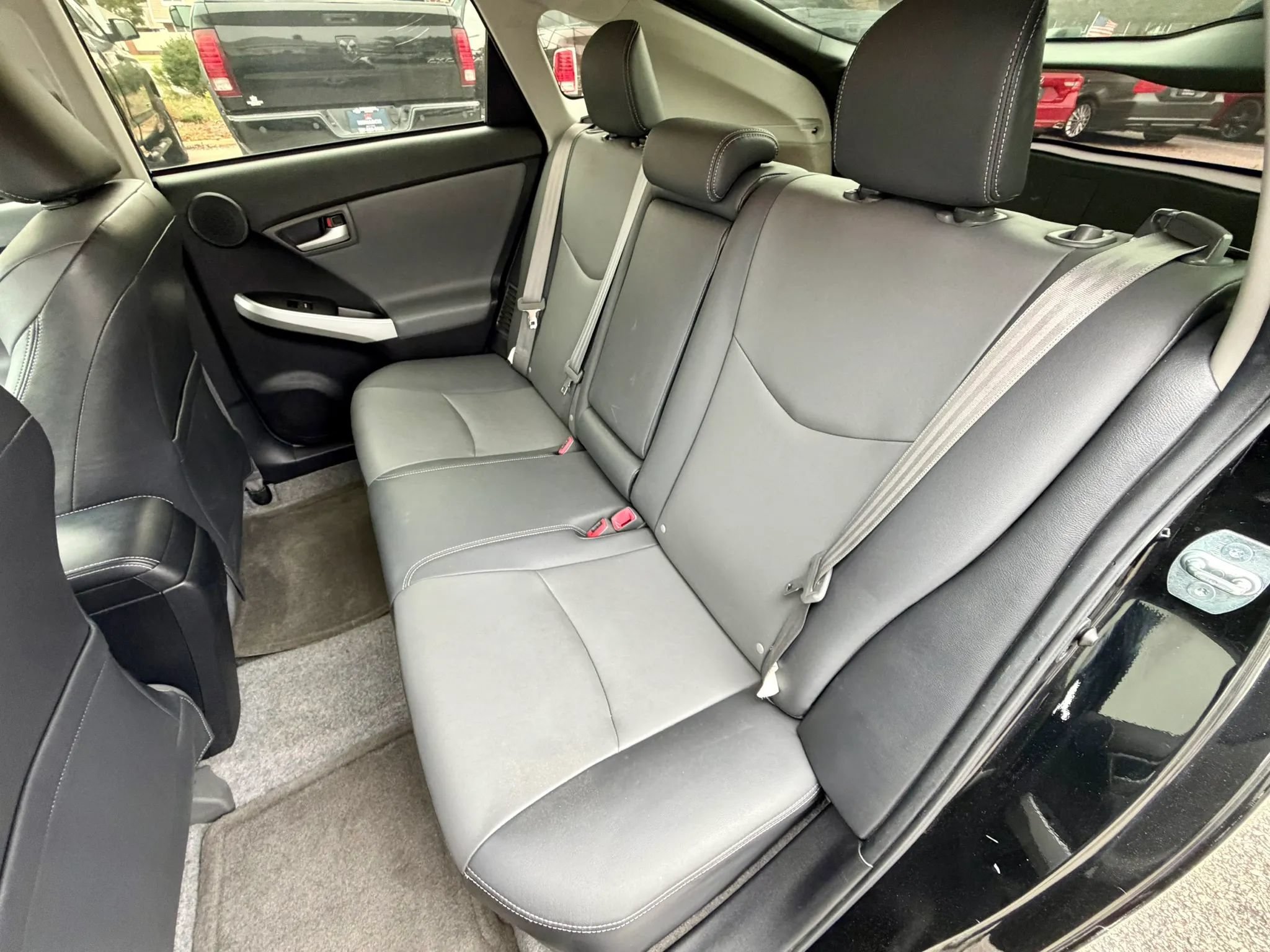 Used 2014 Toyota Prius Four FWD image 9