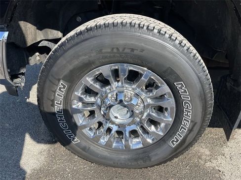 Used 2022 Ford F250 XLT w/ XLT Premium Package image 10