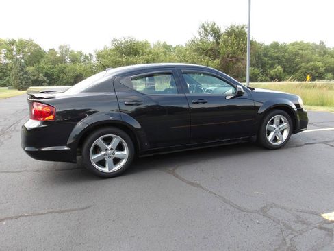 Used 2014 Dodge Avenger SE w/ Rallye Appearance Group FWD image 10