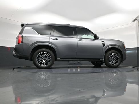 New 2026 Nissan Armada SL w/ Captain's Chari Seat Package AWD/4WD image 22