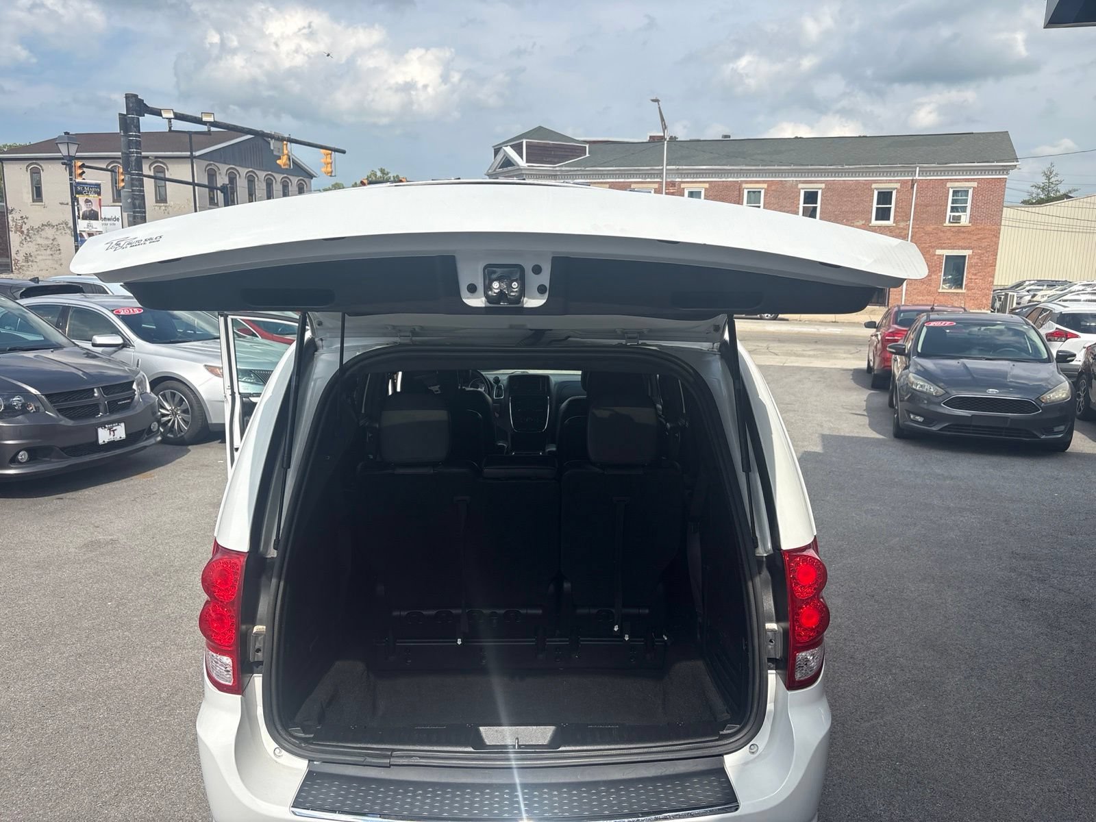 Used 2019 Dodge Grand Caravan GT FWD image 16