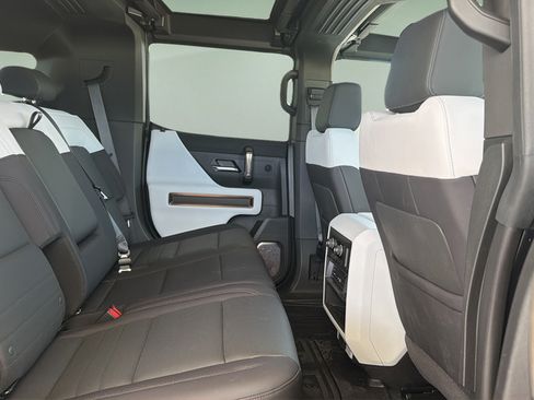 Used 2025 GMC Hummer EV 3X AWD/4WD image 14