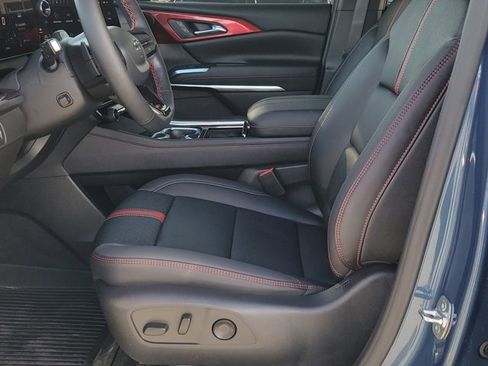 Used 2026 Chevrolet Traverse RS w/ LPO, Floor Liner Package image 6