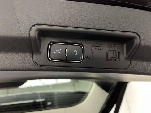 Used 2026 Ford Explorer Active w/ Active Comfort Package AWD/4WD image 32