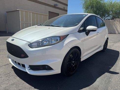 Used 2017 Ford Fiesta ST FWD image 3